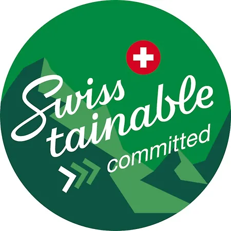 Lumineux Avec Vue Sur Les Montagnes