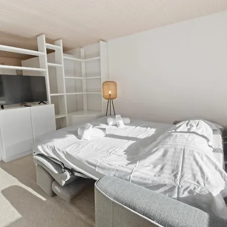 Lumineux Avec Vue Sur Les Montagnes Leukerbad